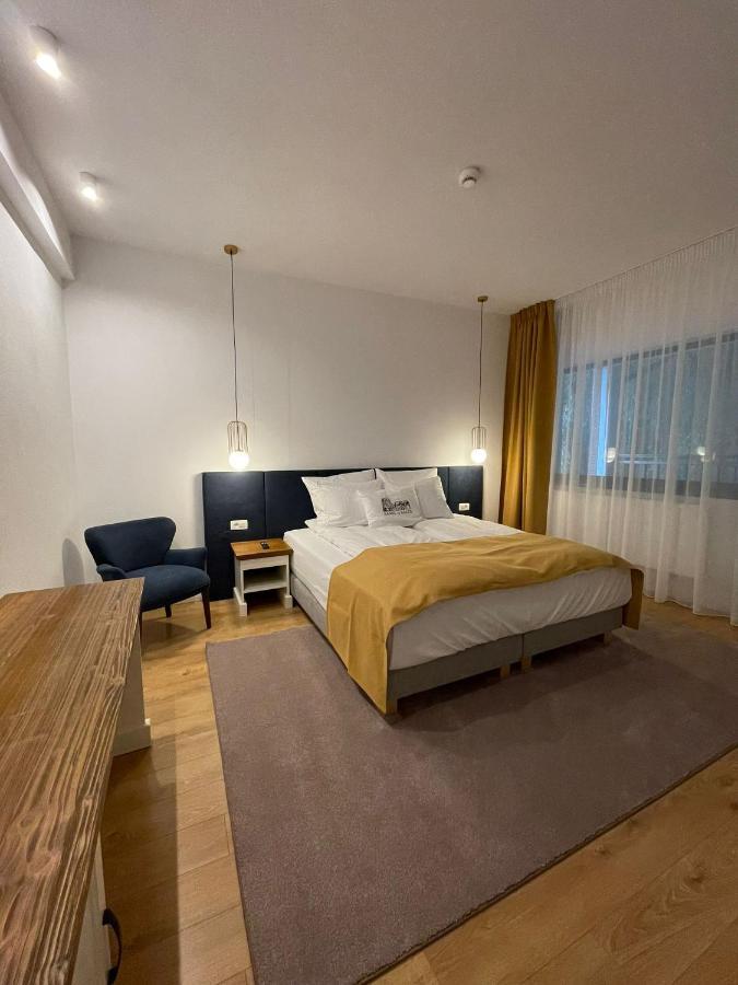 Hanul Cu Salcii Călimăneşti Extérieur photo
